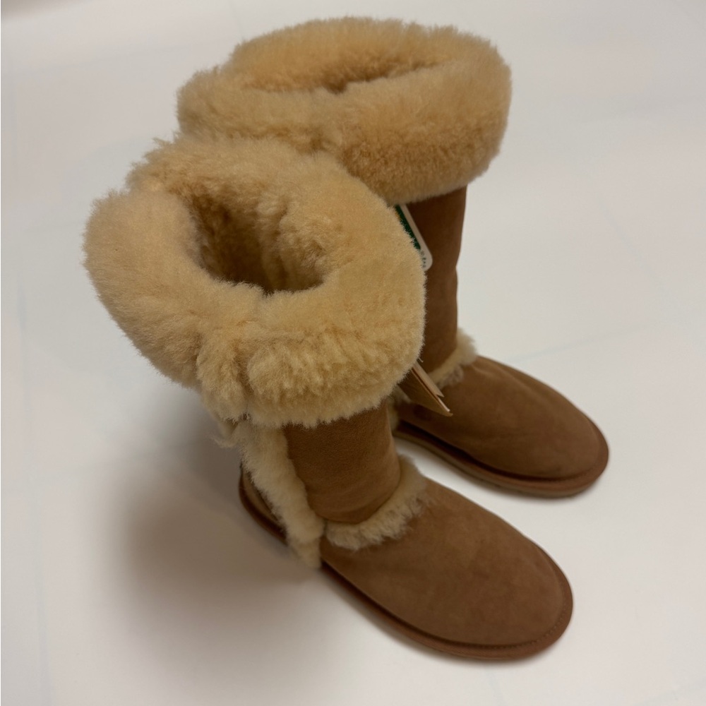 UGG Sundance Boots